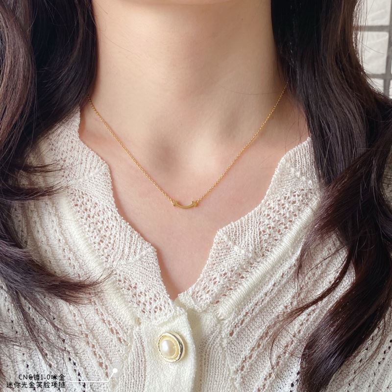 T*f*ny necklaces